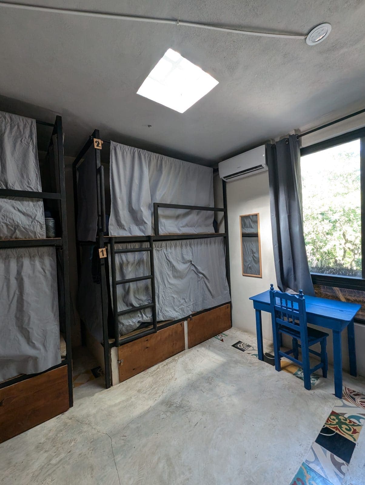 Hab 2 · Dormitorio mixto 8